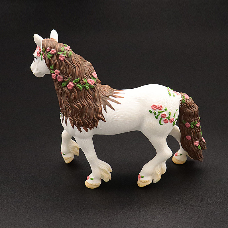 Clydesdale Hanoverian Quatema  - Kids First Education recensie en prijs